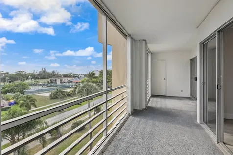 3590 Via Poinciana Lake Worth FL 33467