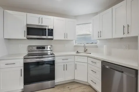 3590 Via Poinciana Lake Worth FL 33467