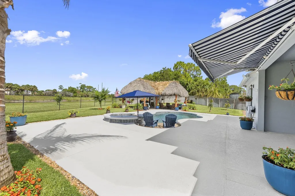 2091 SW Hobby Court Port St Lucie FL 34953