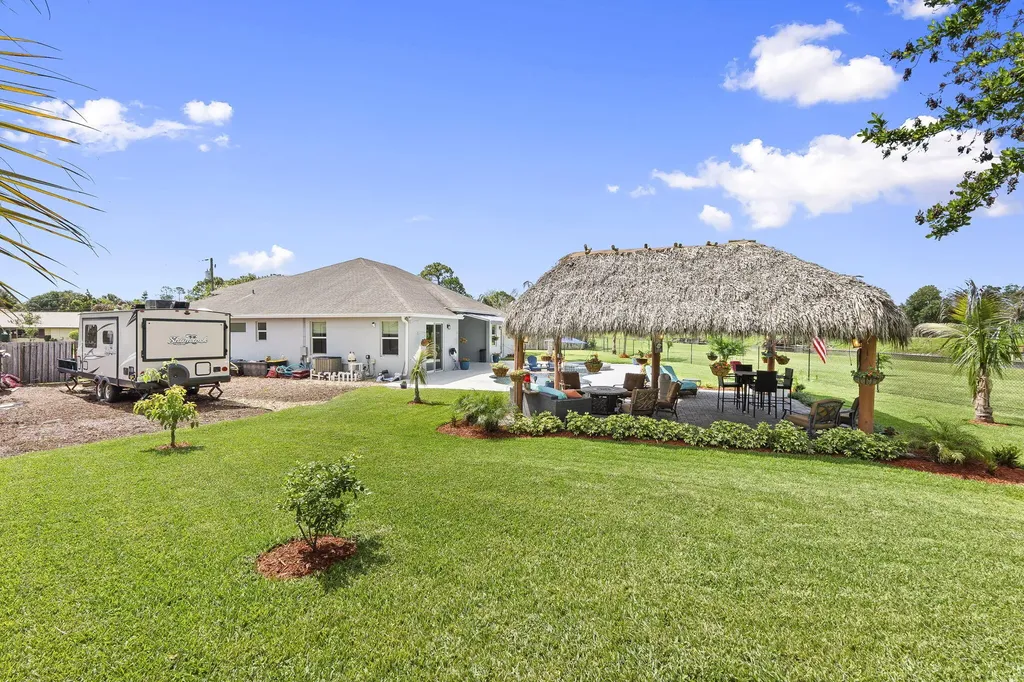 2091 SW Hobby Court Port St Lucie FL 34953