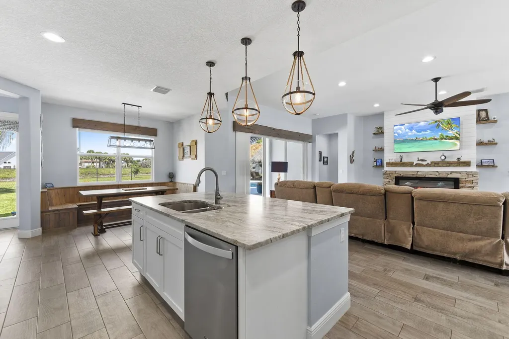2091 SW Hobby Court Port St Lucie FL 34953