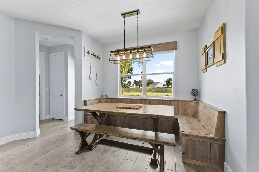 2091 SW Hobby Court Port St Lucie FL 34953