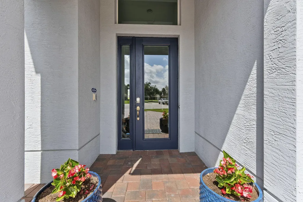 2091 SW Hobby Court Port St Lucie FL 34953