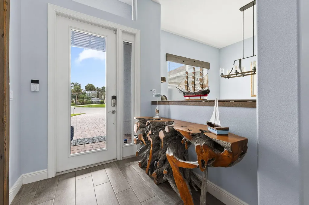 2091 SW Hobby Court Port St Lucie FL 34953
