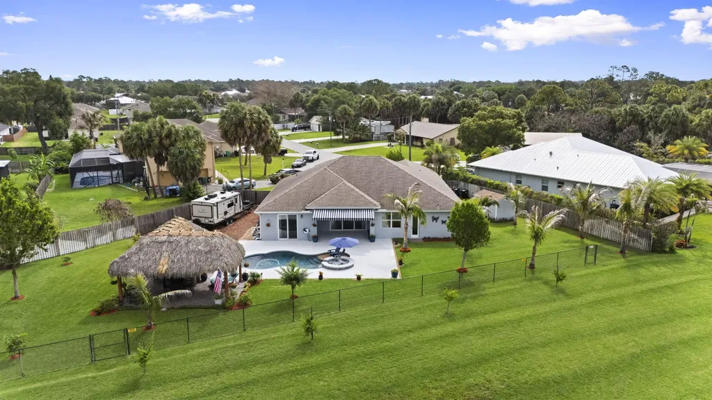 2091 SW Hobby Court Port St Lucie FL 34953