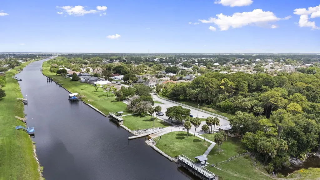 2091 SW Hobby Court Port St Lucie FL 34953