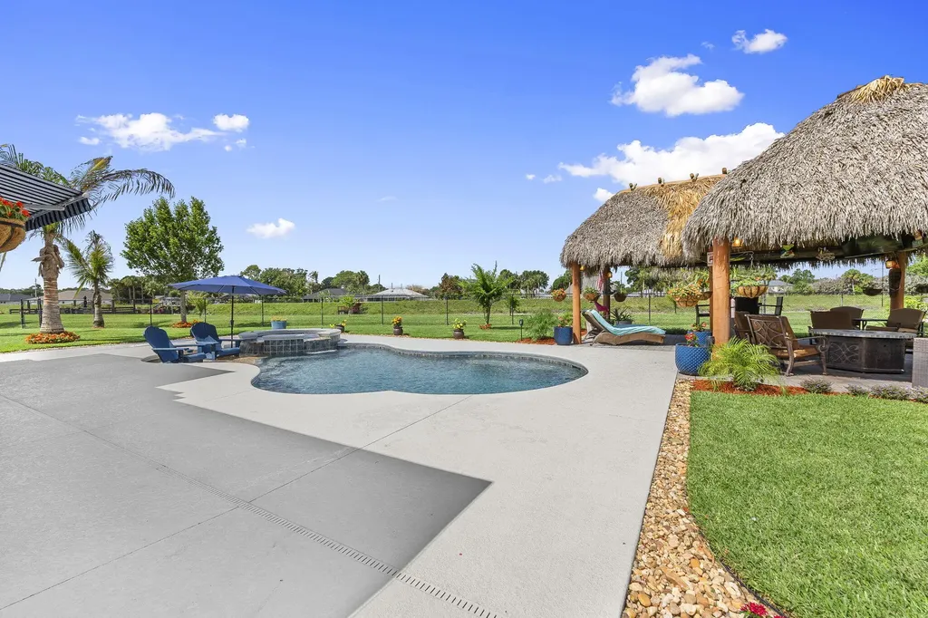2091 SW Hobby Court Port St Lucie FL 34953
