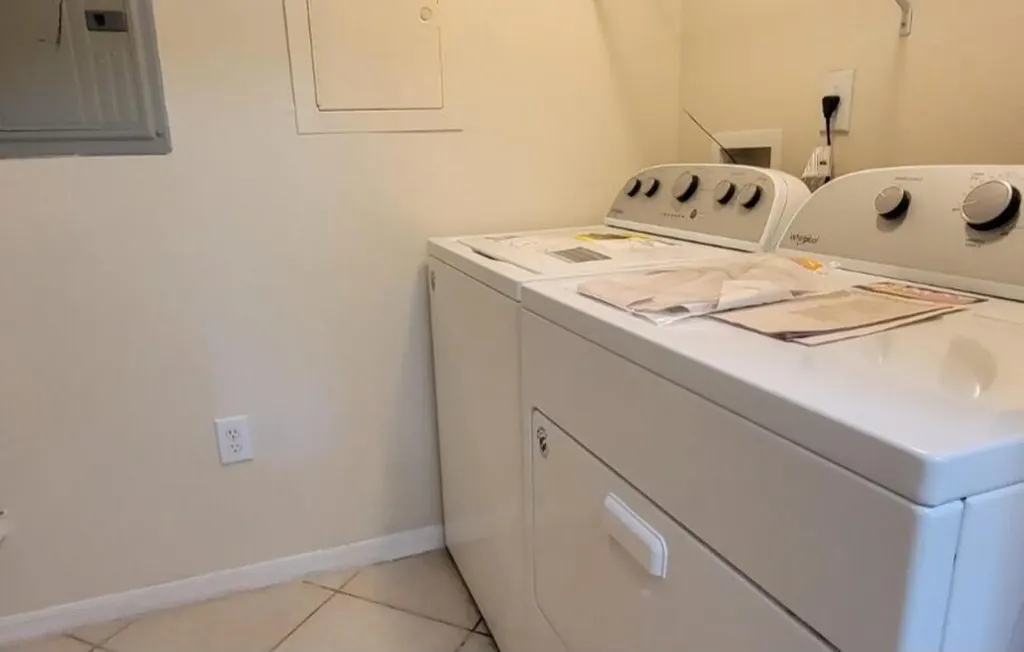 6533 Emerald Dunes Drive West Palm Beach FL 33411