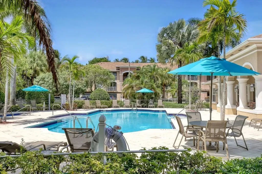 6533 Emerald Dunes Drive West Palm Beach FL 33411