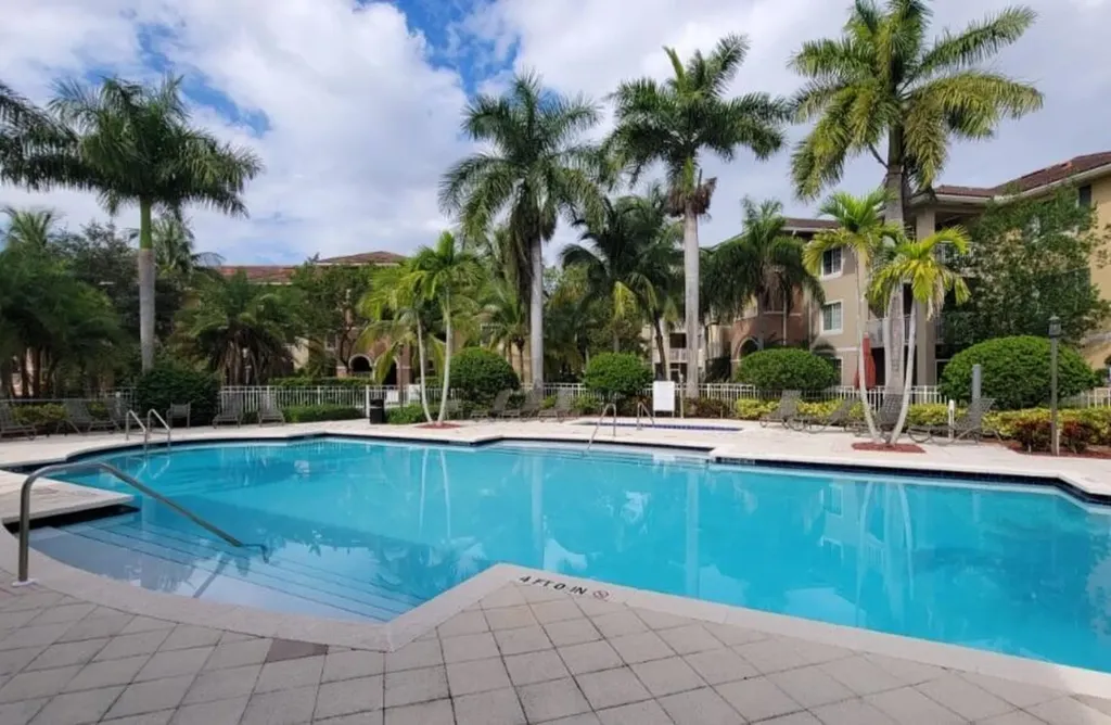 6533 Emerald Dunes Drive West Palm Beach FL 33411