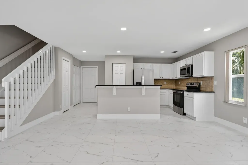 106 Fox Meadow Run Jupiter FL 33458