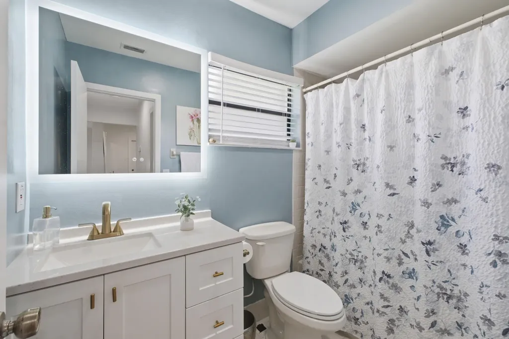 608 Northshore Drive Deerfield Beach FL 33442
