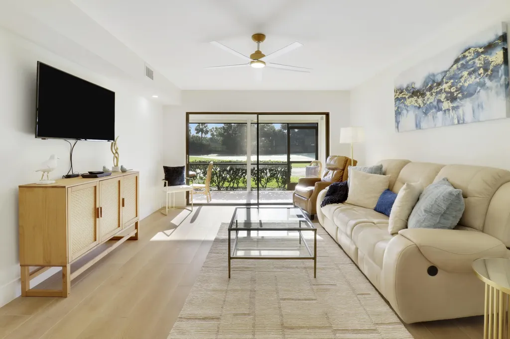 1001 Pinecrest Circle Jupiter FL 33458