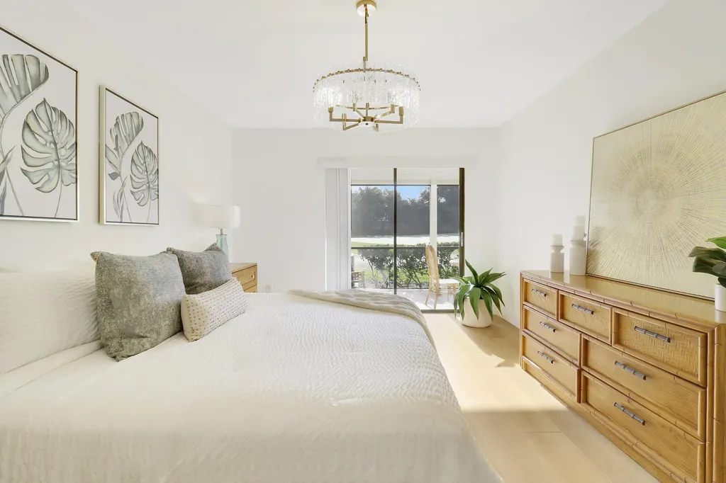 1001 Pinecrest Circle Jupiter FL 33458