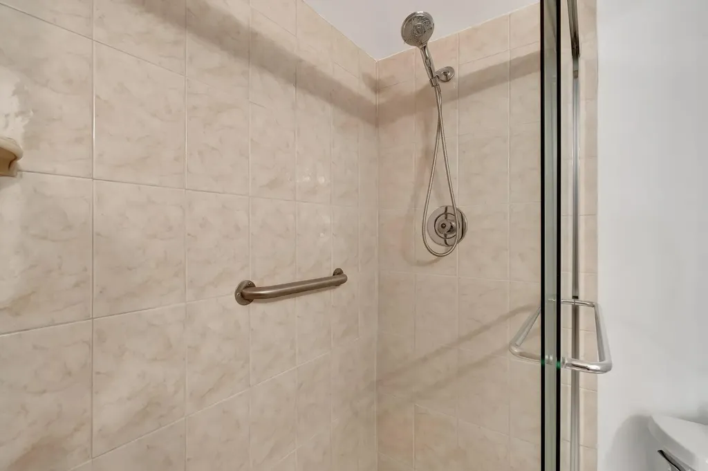 4049 Wolverton C Boca Raton FL 33434