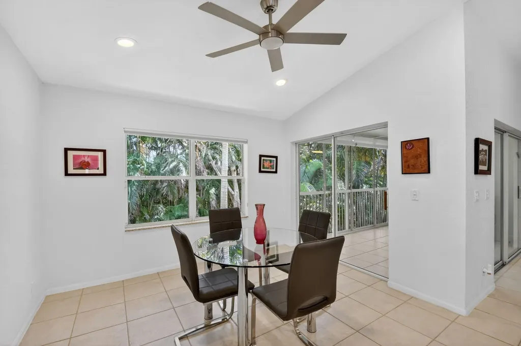 7910 Laina Lane Boynton Beach FL 33437