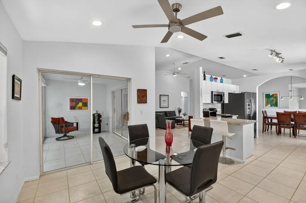 7910 Laina Lane Boynton Beach FL 33437