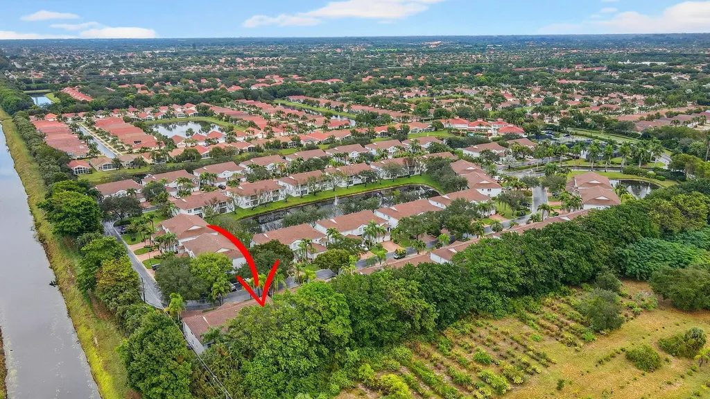 7910 Laina Lane Boynton Beach FL 33437