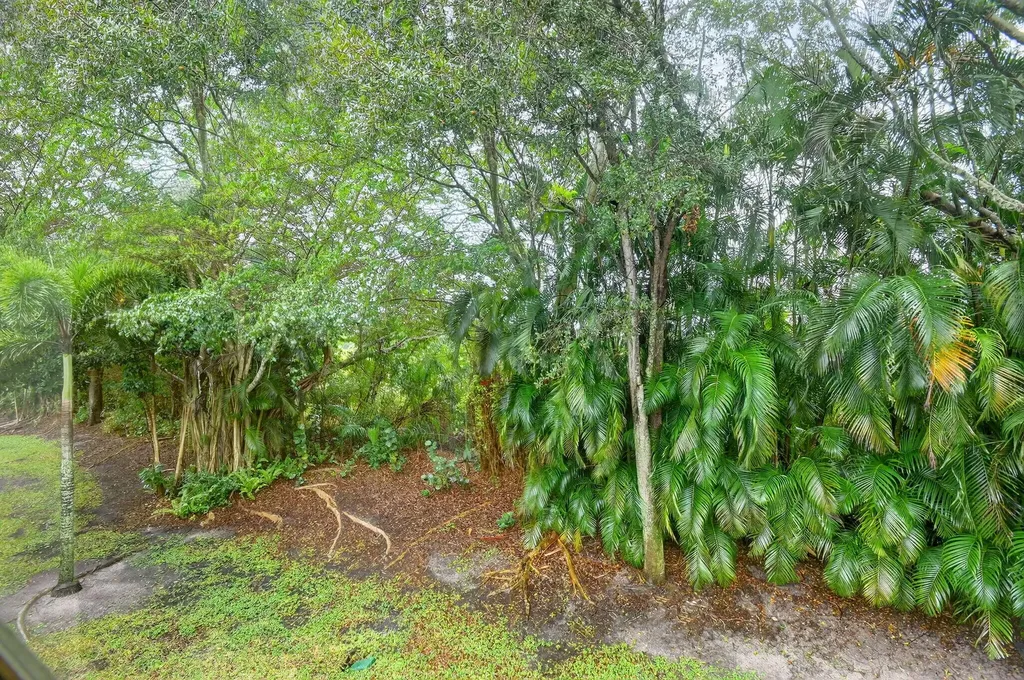 7910 Laina Lane Boynton Beach FL 33437