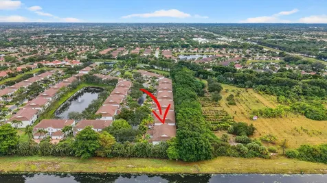 7910 Laina Lane Boynton Beach FL 33437