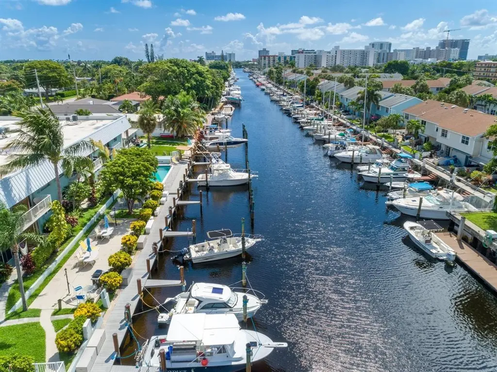 2400 NE 16th Street NE Pompano Beach FL 33062
