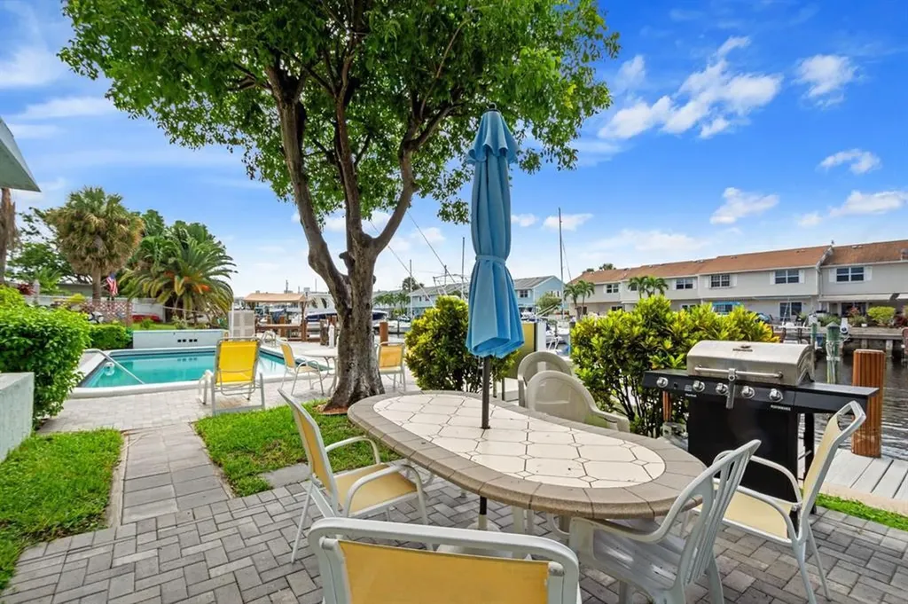 2400 NE 16th Street NE Pompano Beach FL 33062