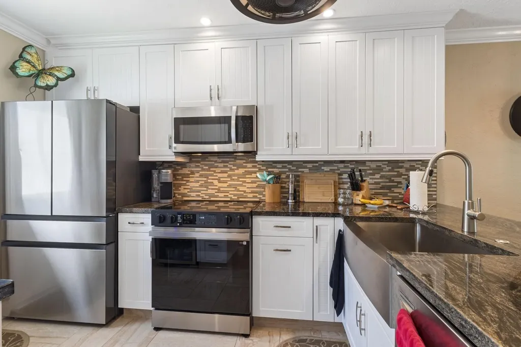 2400 NE 16th Street NE Pompano Beach FL 33062
