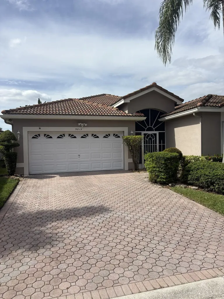 9815 Lemonwood Drive Boynton Beach FL 33437