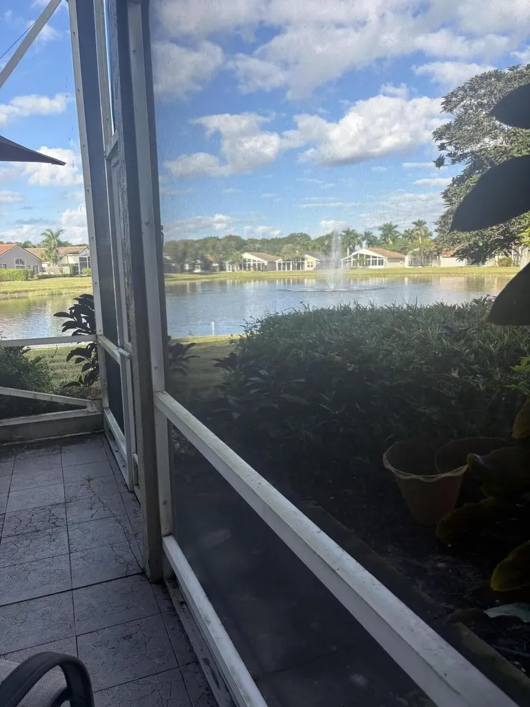 9815 Lemonwood Drive Boynton Beach FL 33437