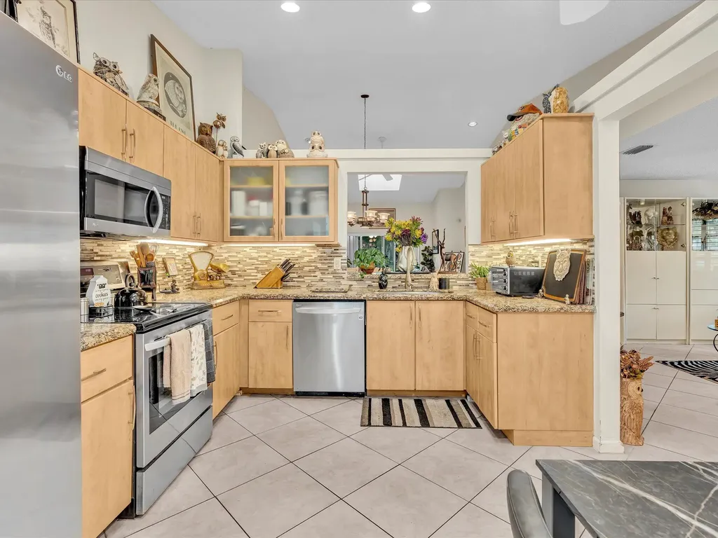 6454 Pointe Pleasant Circle Delray Beach FL 33484