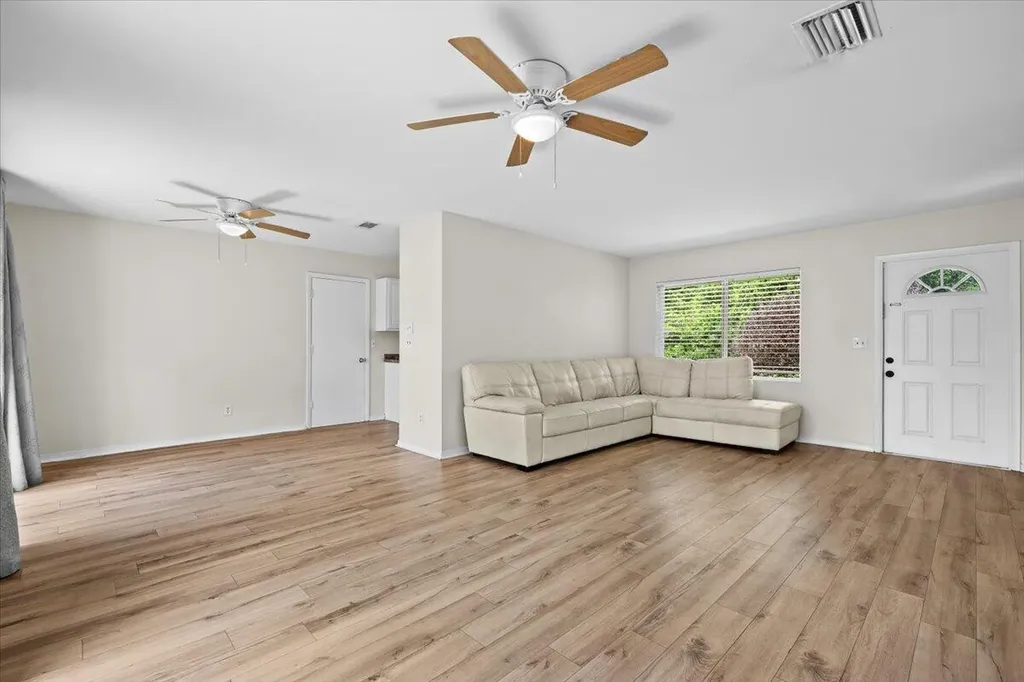 2261 SE Pear Lane Port St Lucie FL 34952