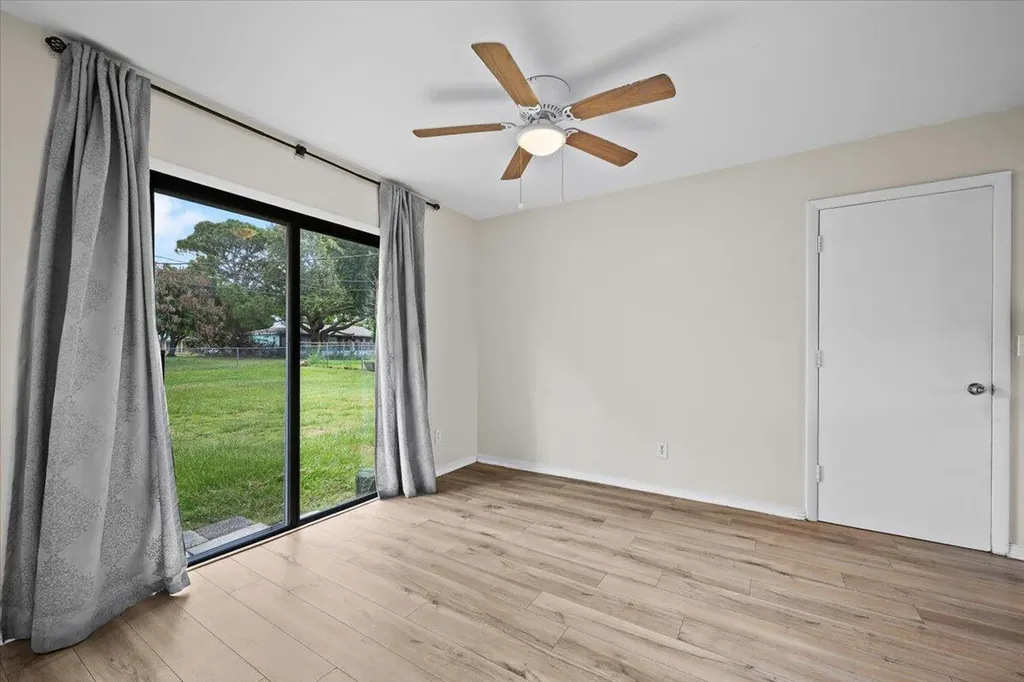 2261 SE Pear Lane Port St Lucie FL 34952