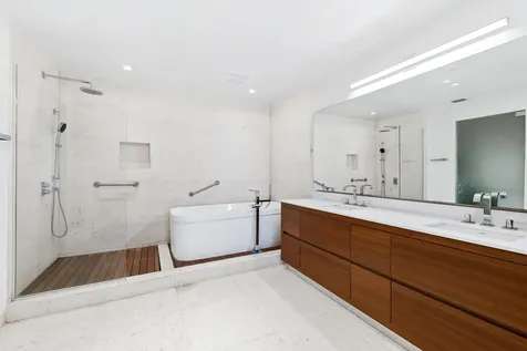 3581 E Glencoe Street Miami FL 33133