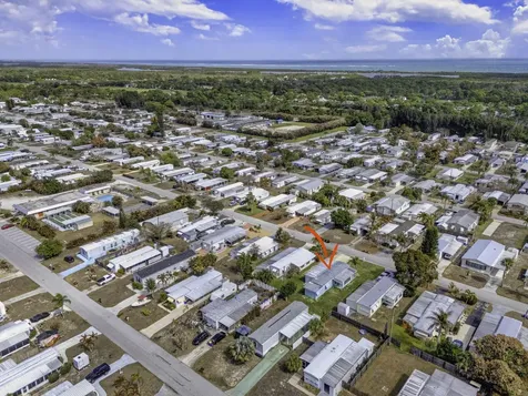 8420 SE Eagle Avenue Hobe Sound FL 33455