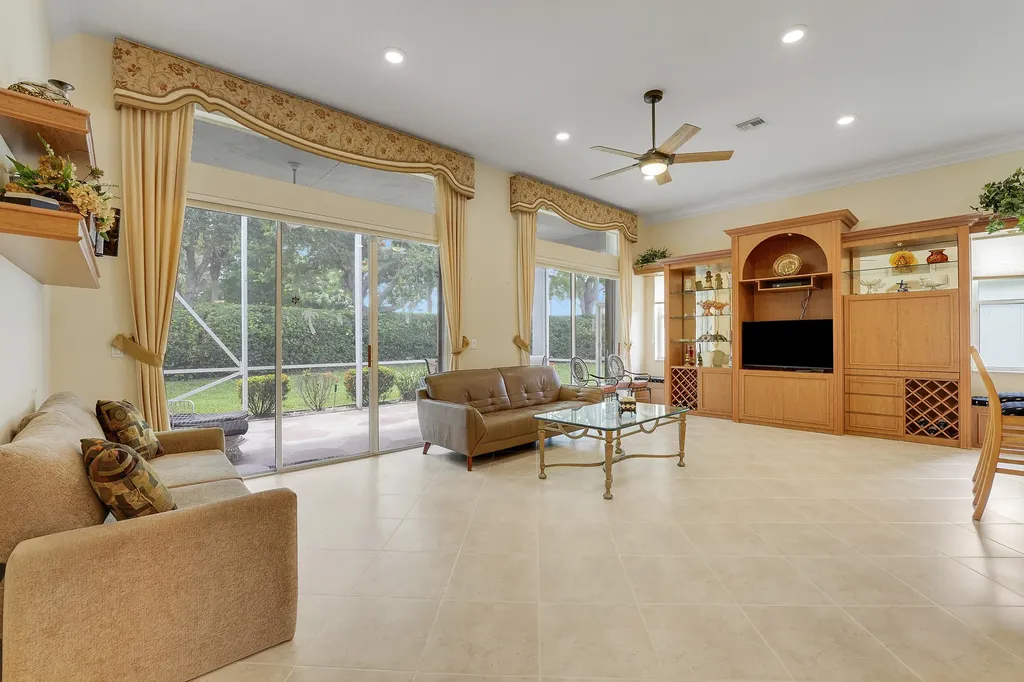 6554 Pavone Street Lake Worth FL 33467