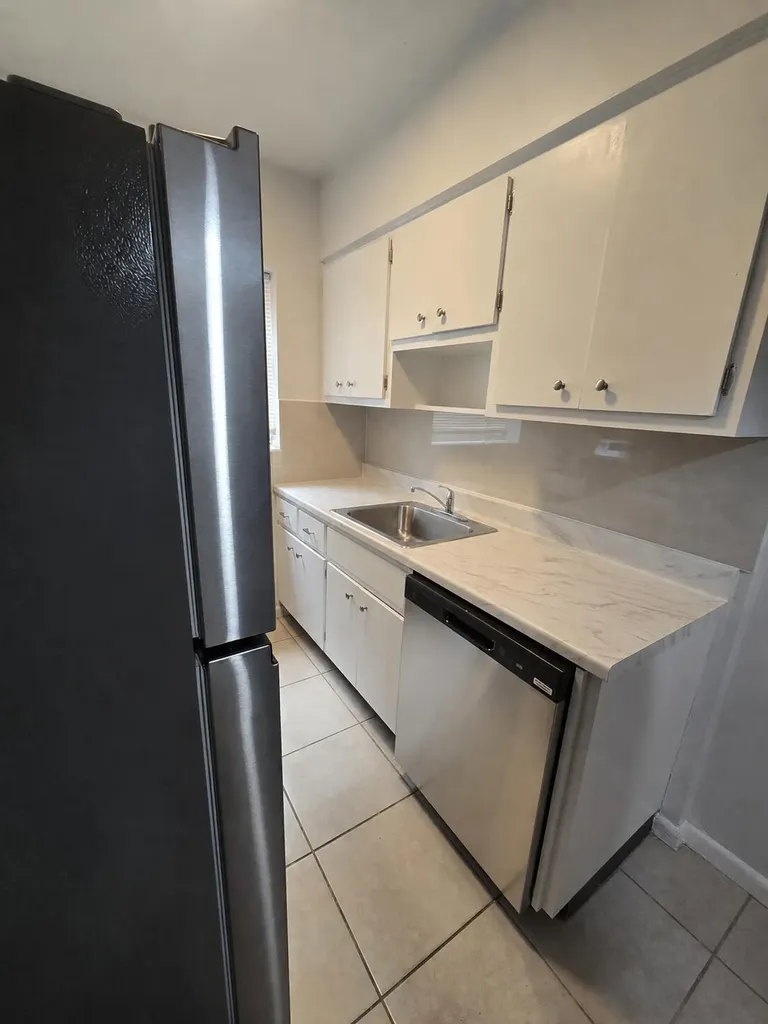 2017 NE 18th Street Fort Lauderdale FL 33305