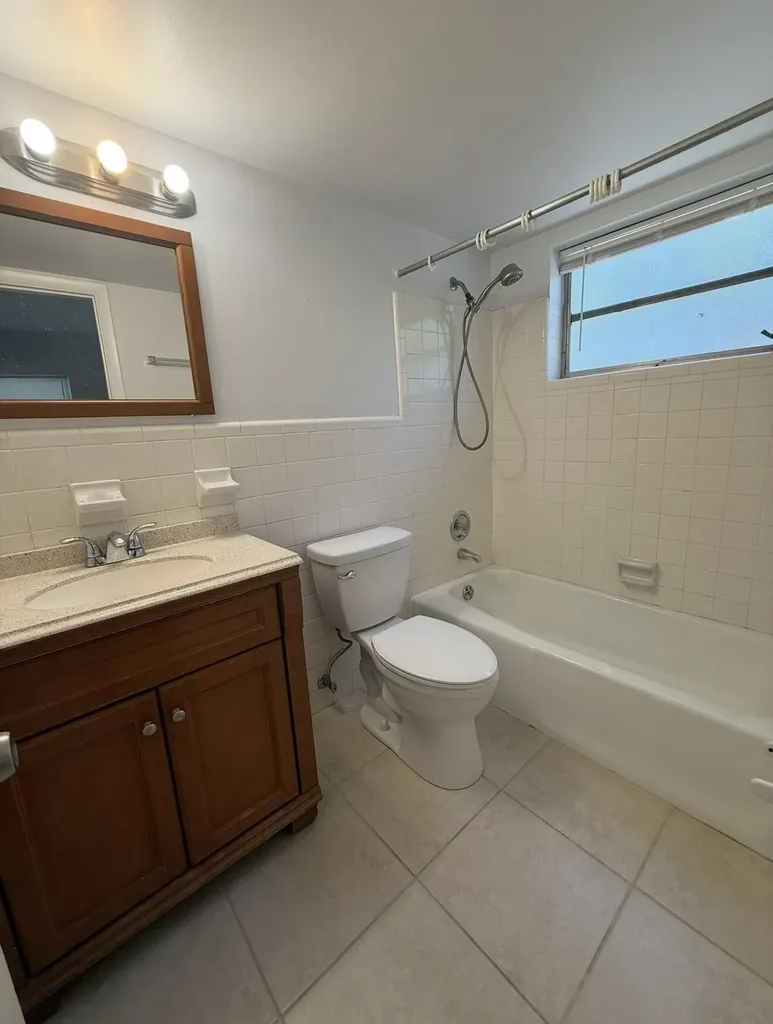 2017 NE 18th Street Fort Lauderdale FL 33305