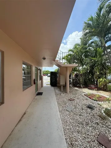 2017 NE 18th Street Fort Lauderdale FL 33305
