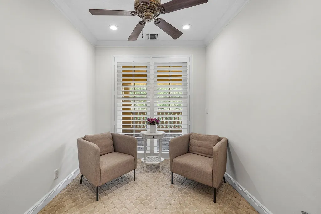 400 NE 69th Circle Boca Raton FL 33487