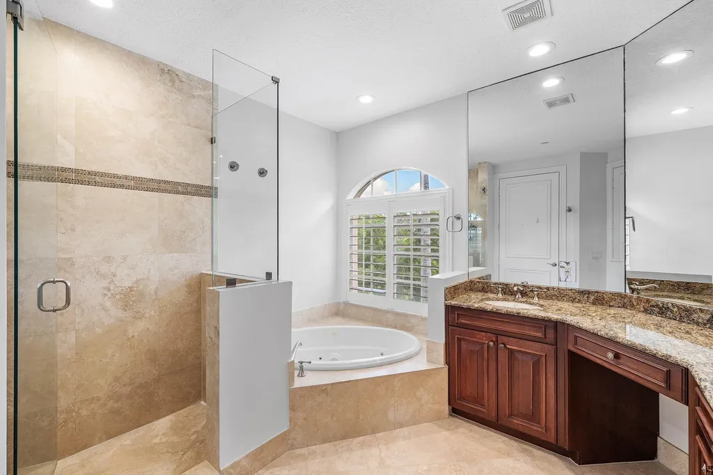 400 NE 69th Circle Boca Raton FL 33487