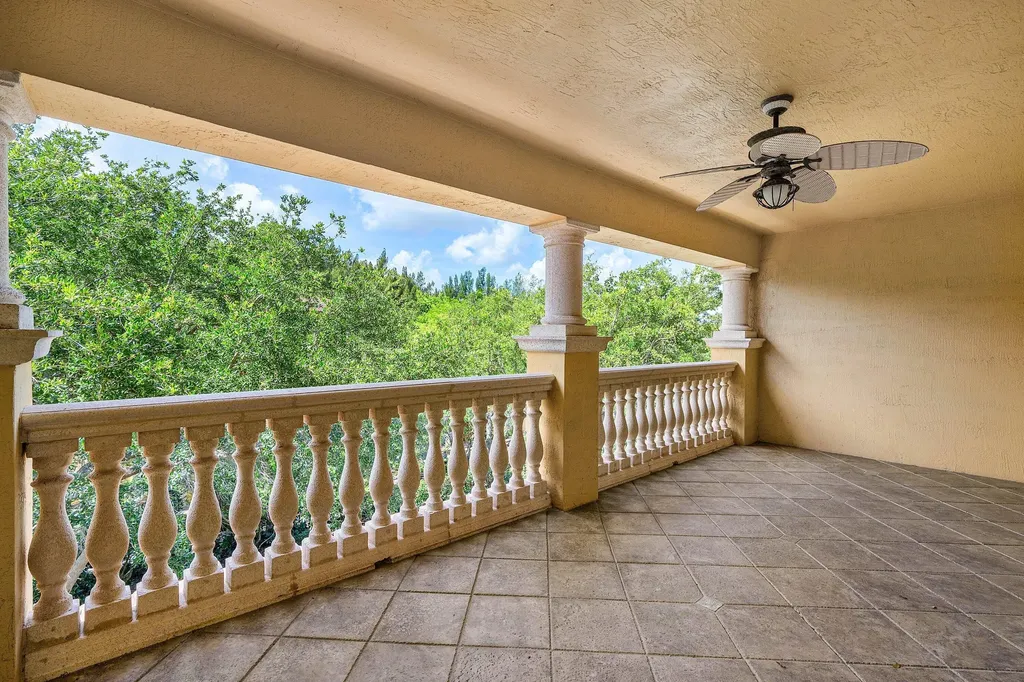 400 NE 69th Circle Boca Raton FL 33487