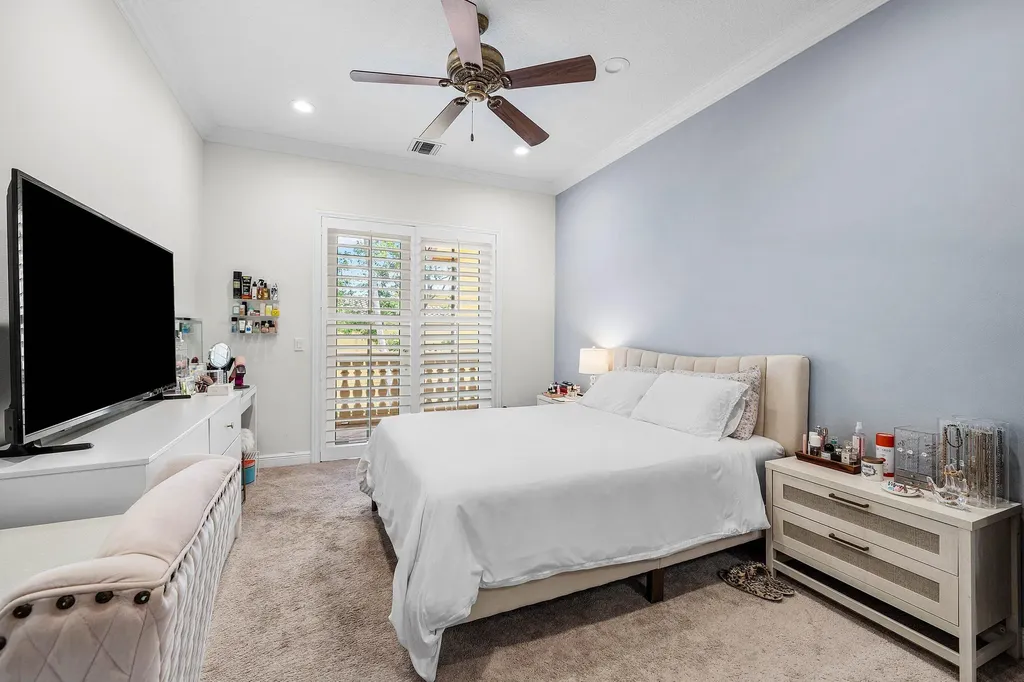 400 NE 69th Circle Boca Raton FL 33487