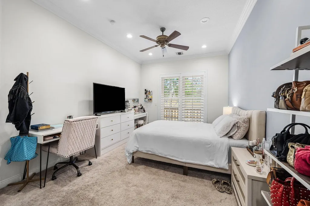 400 NE 69th Circle Boca Raton FL 33487