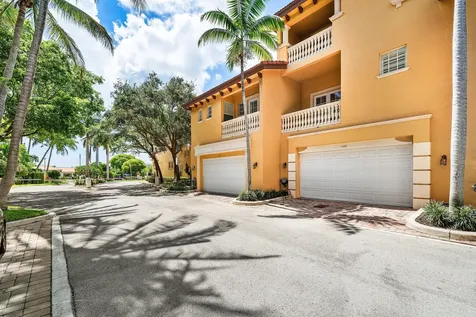 400 NE 69th Circle Boca Raton FL 33487