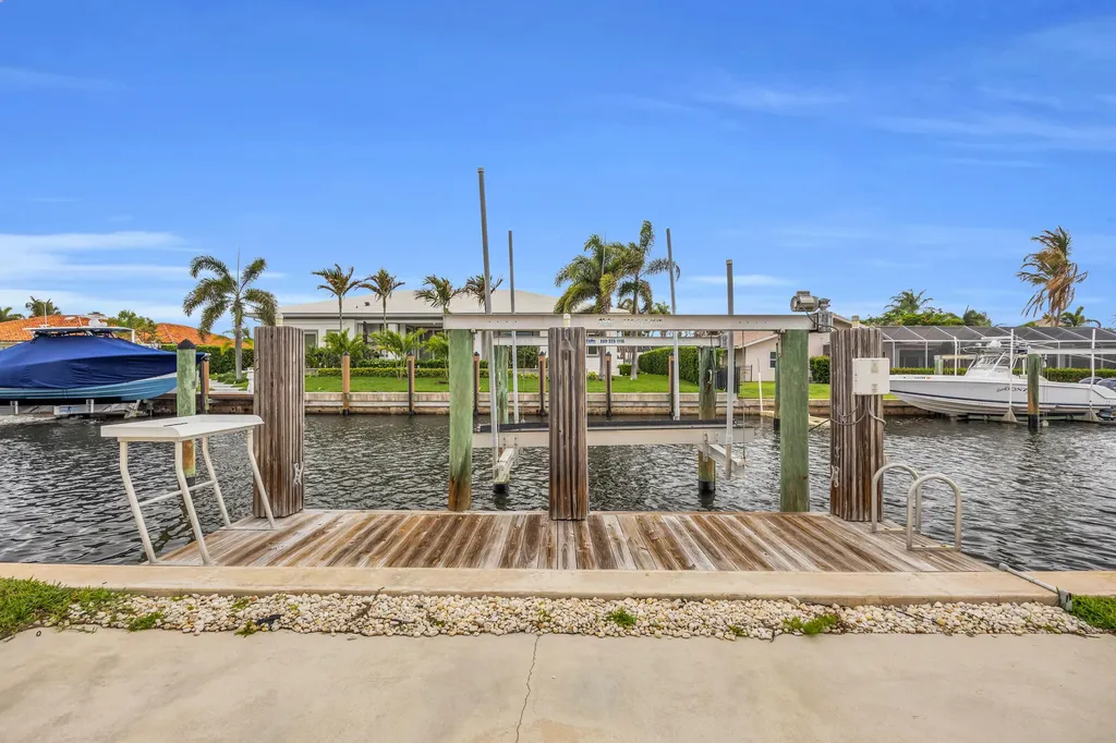 9067 SE Star Island Way Hobe Sound FL 33455