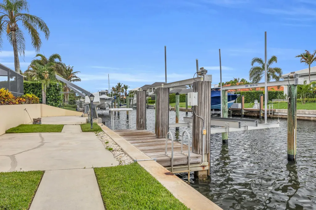 9067 SE Star Island Way Hobe Sound FL 33455