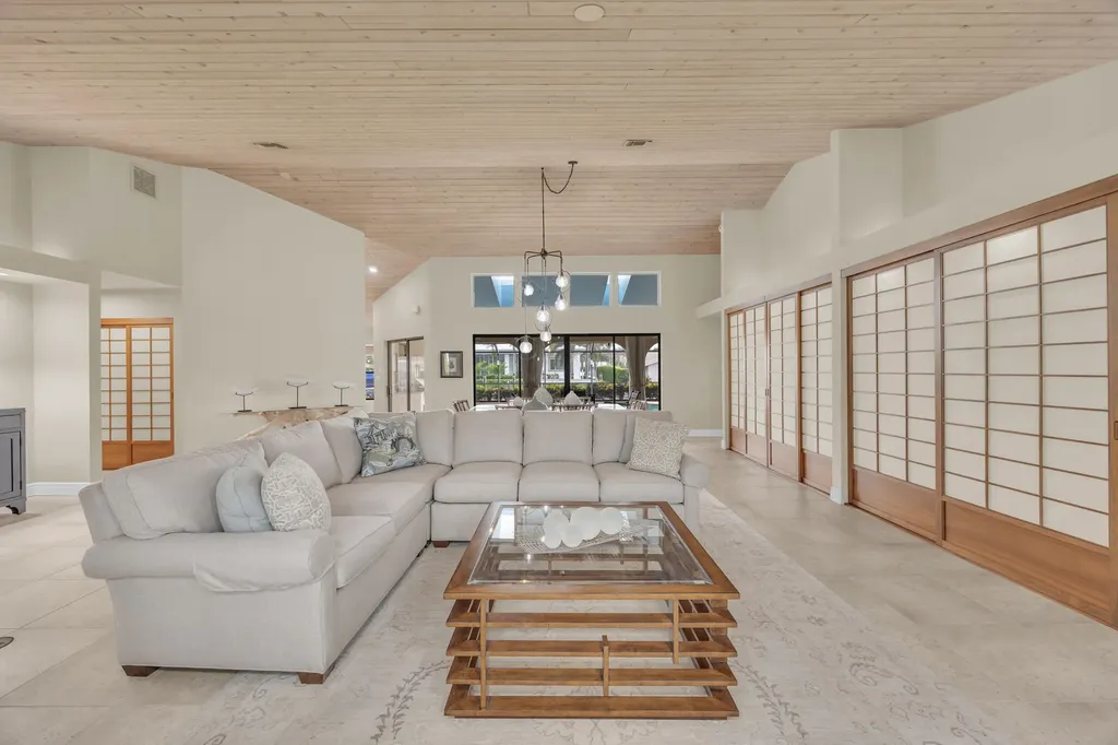 9067 SE Star Island Way Hobe Sound FL 33455