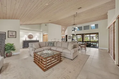 9067 SE Star Island Way Hobe Sound FL 33455