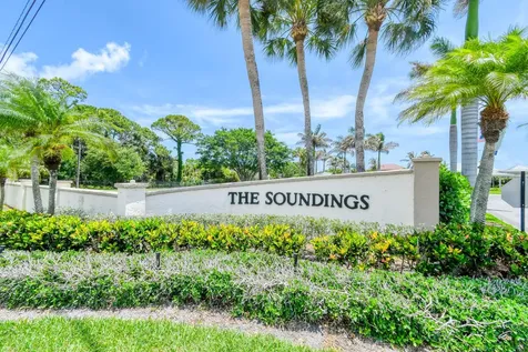 9067 SE Star Island Way Hobe Sound FL 33455