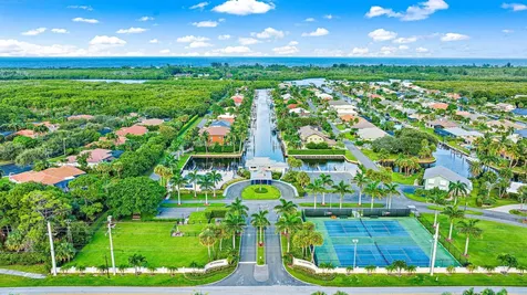 9067 SE Star Island Way Hobe Sound FL 33455